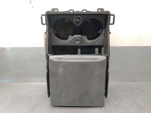 Used Cup/Object holder Cup/Object holder BMW X5 (G05, F95) xDrive 45 e Plug-in Hybrid (394 hp) 33045784 33045784