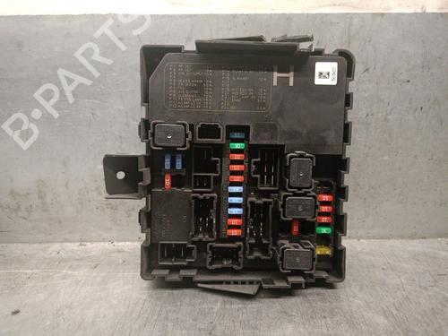 fuse-box-nissan-pathfinder-iii-r51-2005-23106446 main image