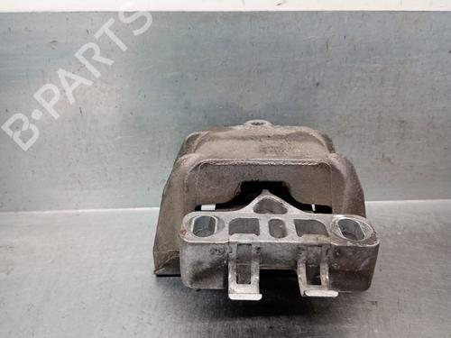 Used Engine mount VW GOLF IV (1J1) 1.6 16V (105 hp) 26502674