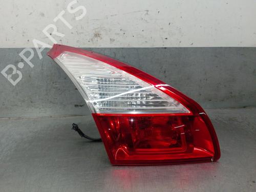 left-tailgate-light-renault-megane-iii-hatchback-bz01_-b3_-2008-39654847 main image