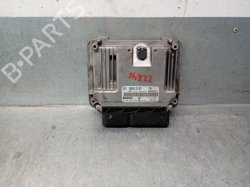 Used Engine control unit (ECU) CHEVROLET CAPTIVA (C100, C140) 2.0 D 4WD (150 hp) 26977192