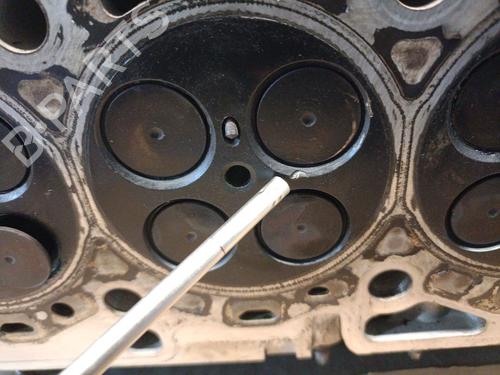 Cylinder head LAND ROVER RANGE ROVER SPORT I (L320) 3.0 D 4x4 | BP28489211M5