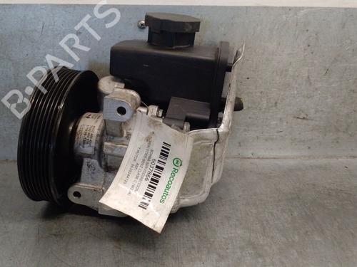 Used Steering pump Steering pump MERCEDES-BENZ C-CLASS (W204) C 180 Kompressor (204.046) (156 hp) 36162125 36162125