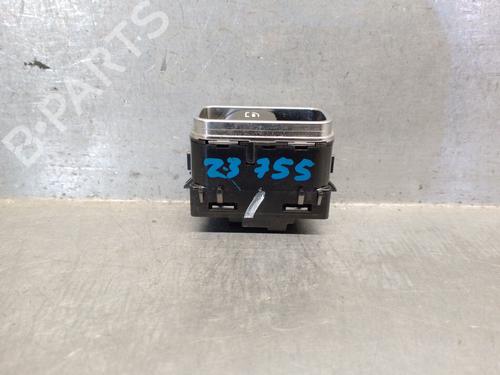 Right rear window switch MERCEDES-BENZ A-CLASS (W177) A 180 d (177.003) | BP29942455I28