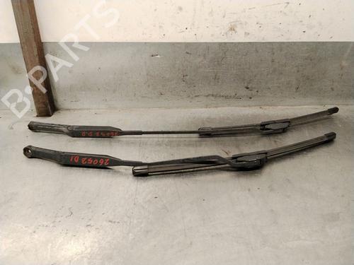 Used Front windshield wiper arm Front windshield wiper arm 37758621 37758621