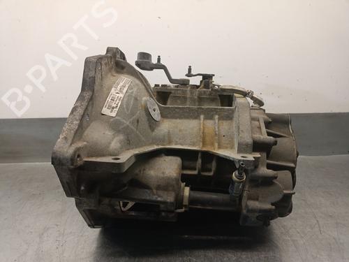 Gearbox CHRYSLER VOYAGER IV (RG, RS) 2.5 CRD | BP30124484M3
