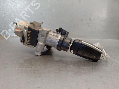 Used Ignition barrel AUDI A4 B7 (8EC) 3.2 FSI (255 hp) 32138206