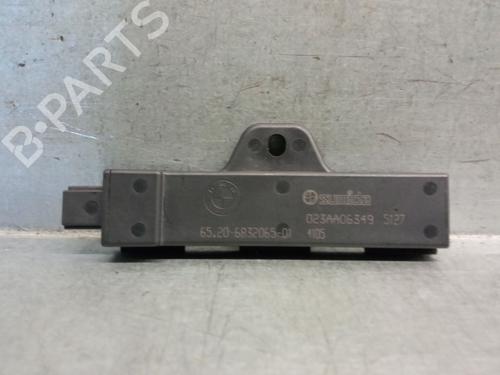 Used Antenna/Base BMW X6 (G06, F96) xDrive 40 d Mild-Hybrid (340 hp) 28729916