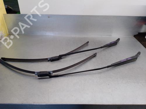 Used Front windshield wiper arm PEUGEOT 5008 (0U_, 0E_) 1.6 HDi (114 hp) 13414151