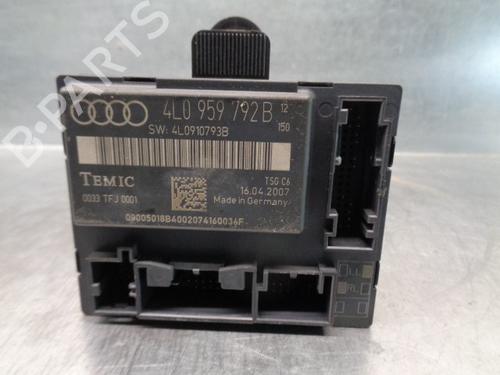 Used Comfort control module AUDI Q7 (4LB) 3.0 TDI quattro (233 hp) 9707862