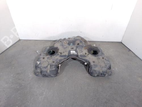 Used Fuel tank MERCEDES-BENZ M-CLASS (W164) ML 320 CDI 4-matic (164.122) (224 hp) 8876661