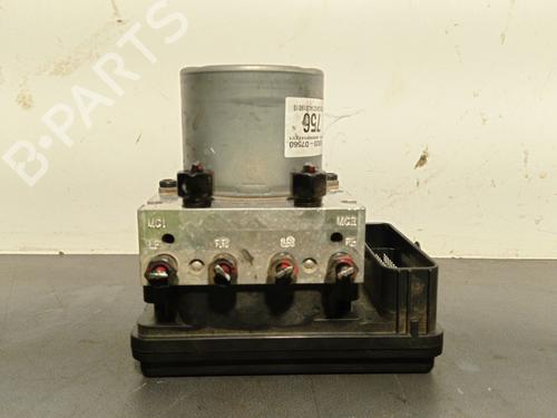 Used ABS pump HYUNDAI TUCSON (TL, TLE) 1.6 CRDi (116 hp) 25781837