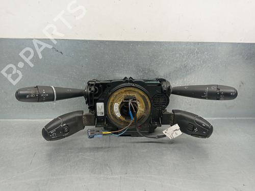 Commande de phare PEUGEOT 5008 (0U_, 0E_) 1.6 HDi (112 hp) 32163901