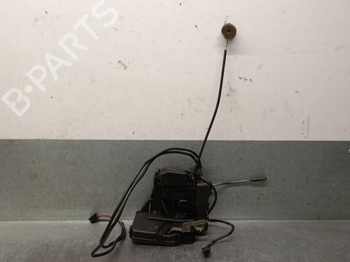 Używane Zamek drzwi przednich lewych MERCEDES-BENZ E-CLASS (W211) E 200 CDI (211.004) (122 hp) 30383490