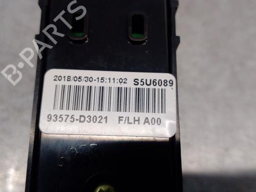 Right front window switch HYUNDAI TUCSON (TL, TLE) 1.7 CRDi | BP29588786I26 