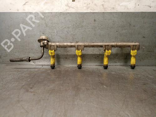 Used Injection rail TOYOTA RAV 4 II (_A2_) 2.0 4WD (ACA21, ACA20) (150 hp) 25933153