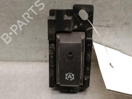 switch-dacia-logan-ii-2012-32468645 main image