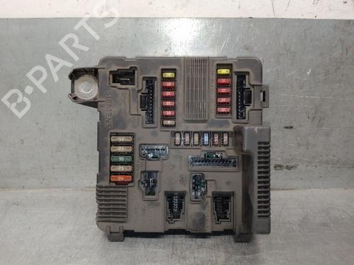 Used Fuse box Fuse box RENAULT MEGANE II (BM0/1_, CM0/1_) 1.5 dCi (BM02, BM13, BM2A, CM02, CM13) (101 hp) 39890622 39890622