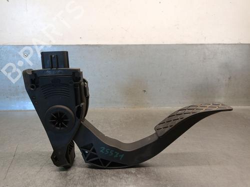 Used Pedal Pedal 36032782 36032782