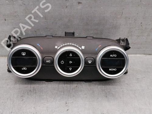 climate-control-fiat-500l-351_-352_-2012-40125462 main image