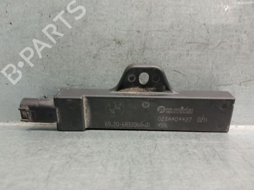 Used Antenna/Base BMW X6 (G06, F96) xDrive 40 d Mild-Hybrid (340 hp) 28726449