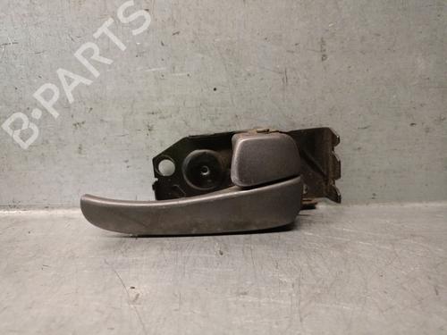 Used Rear right interior door handle Rear right interior door handle HYUNDAI TRAJET (FO) 2.0 CRDi (113 hp) 30933784 30933784