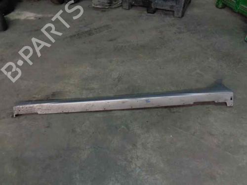 Used Left sideskirt MITSUBISHI GRANDIS (NA_W) [2003-2011]  20260145