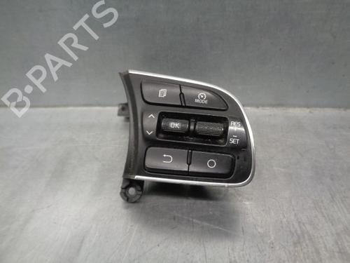 Used Steering wheel controls Steering wheel controls 17741194 17741194