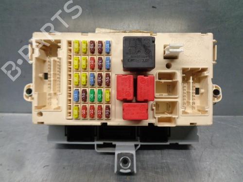 Used Fuse box FIAT STILO Multi Wagon (192_) 1.9 JTD (115 hp) 11062332