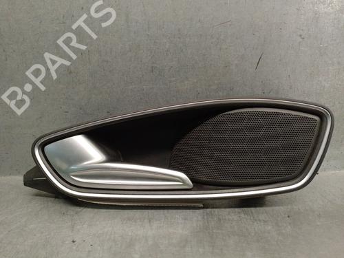 Venstre bagtil invendig håndtag AUDI A1 Sportback (8XA, 8XF) 1.6 TDI (90 hp) 31714096