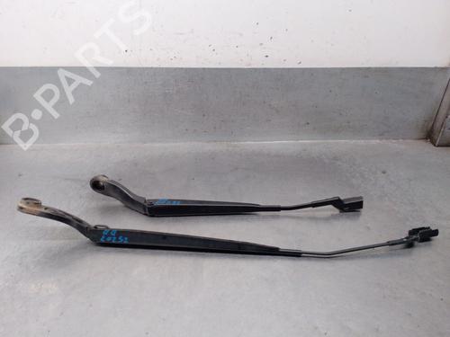 Used Front windshield wiper arm Front windshield wiper arm FIAT 500e (332_) Elektro 3+1 (FA1) (118 hp) 34720414 34720414