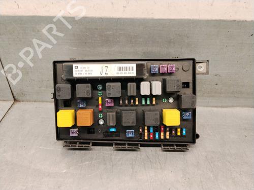 fuse-box-opel-astra-h-a04-2004-2005-2006-2007-2008-2009-2010-2011-2012-2013-2014-36570426 main image