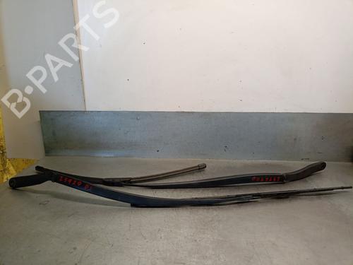 Used Front windshield wiper arm Front windshield wiper arm 37016331 37016331