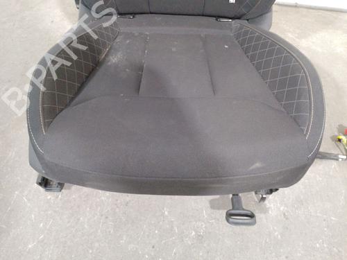 Right front seat SKODA KAMIQ (NW4) 1.0 TSI | BP36841025C16  - Image 6