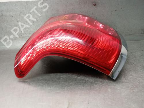 Clignotant avant gauche TOYOTA AVENSIS (_T25_) 2.2 D-4D (ADT251_, ADT251R) | BP30396547C32