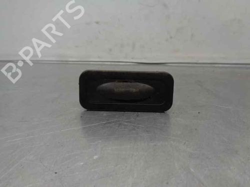 Trunk håndtak RENAULT GRAND SCÉNIC II (JM0/1_) 1.9 dCi (JM0G, JM12, JM1G, JM2C) (120 hp) 6477623