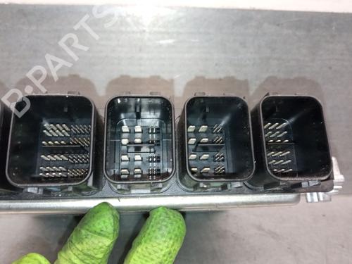 Engine control unit (ECU) LAND ROVER DEFENDER Station Wagon (L663) D250 MHEV 4x4 | BP30298696M57