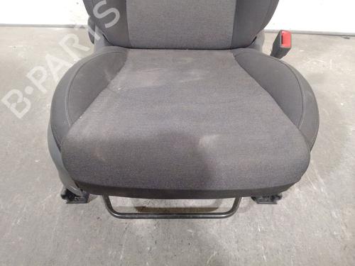 Right front seat HYUNDAI i30 Estate (PDE) 1.0 T-GDI hybrid 48V | BP32868208C16  - Image 6