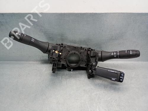 Used Headlight switch RENAULT CAPTUR II (HF_) TCe 90 (HFM6) (91 hp) 29639537