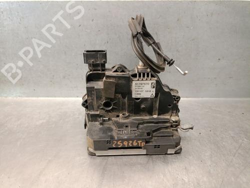 Serratura posteriore destra Serratura posteriore destra FIAT GRANDE PUNTO (199_) 1.3 D Multijet (199.AXD11, 199.AXD1A, 199.AXD1B,... (90 hp) 37245767 37245767