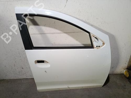 right-front-door-dacia-sandero-ii-2012-39529434 main image
