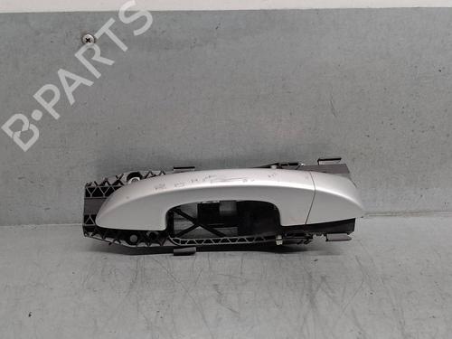 Used Front right exterior door handle VW GOLF VI (5K1) 1.6 TDI (105 hp) 17809377