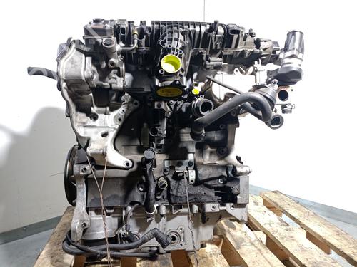 Engine VOLVO V40 Hatchback (525) D2 | BP32338403M1
