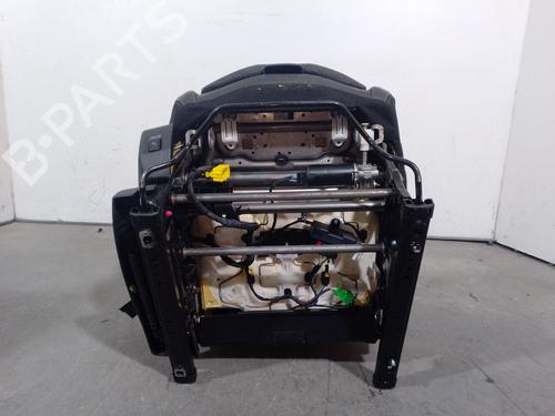 Right front seat PEUGEOT 3008 II SUV (MC_, MR_, MJ_, M4_) 1.2 THP/ PureTech 130 (MRHNSM, MRHNSU, MRHNSJ, MRHNYW,... | BP31886375C16 