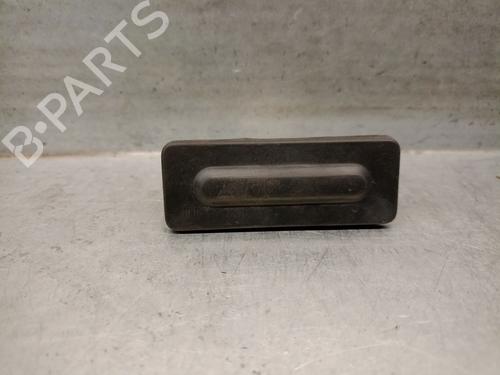 Used Tailgate handle PEUGEOT 208 II (UB_, UP_, UW_, UJ_) 1.2 PureTech 100 (101 hp) 24155306
