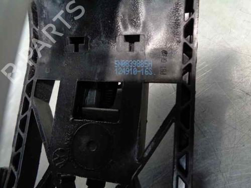 Rear right exterior door handle VW GOLF VI (5K1) 1.6 TDI | BP5803828C130 