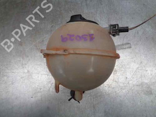 Used Expansion tank VW PASSAT B3/B4 (3A2, 35I) 2.0 (115 hp) 7528827