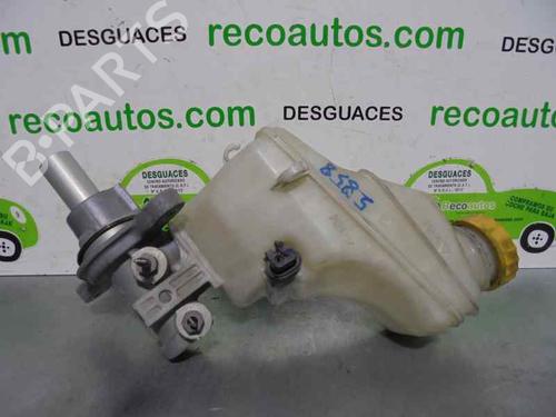 Used Brake master cylinder FIAT GRANDE PUNTO (199_) 1.4 (199AXB1A) (75 hp) 2117080