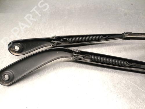 Front windshield wiper arm MERCEDES-BENZ VITO Van (W447) 114 CDI 4x4 (447.601, 447.603, 447.605) | BP28768664C143 