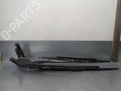 Used Front windshield wiper arm MERCEDES-BENZ S-CLASS (W220, V220) S 500, S 500 L (220.075, 220.175, 220.875) (306 hp) 18269843
